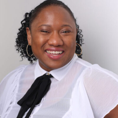 Headshot Photo of Renita Drakes, Transformational Speaker